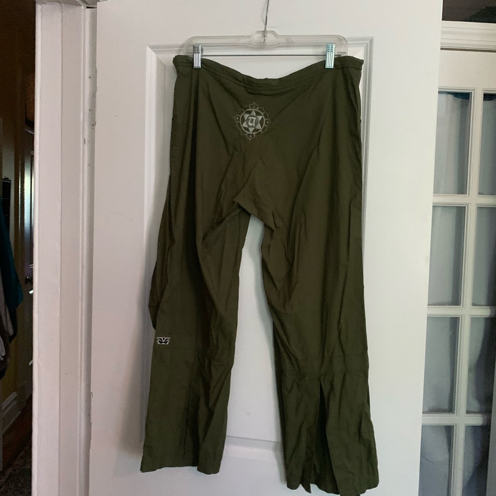 COPY - Olive Green Wide-Leg rare discontinued be present Pants